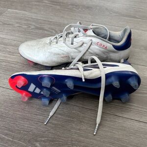 Adidas Copa Soccer Cleats - White and Red
W 8
M 6.5